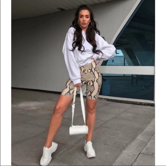 ✨🐍✨Snakeskin Bike Short and Bandeau✨ - Picture 3 of 5